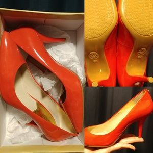 Michael Kors Flex Pump